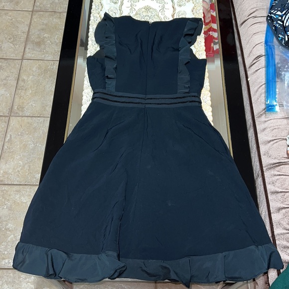 Guess black ruffled cocktail dress - Picture 2 of 2